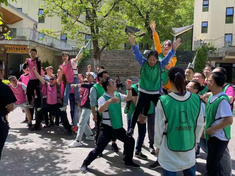 �����(li��n)늚�F(tu��n)����Ӱ02